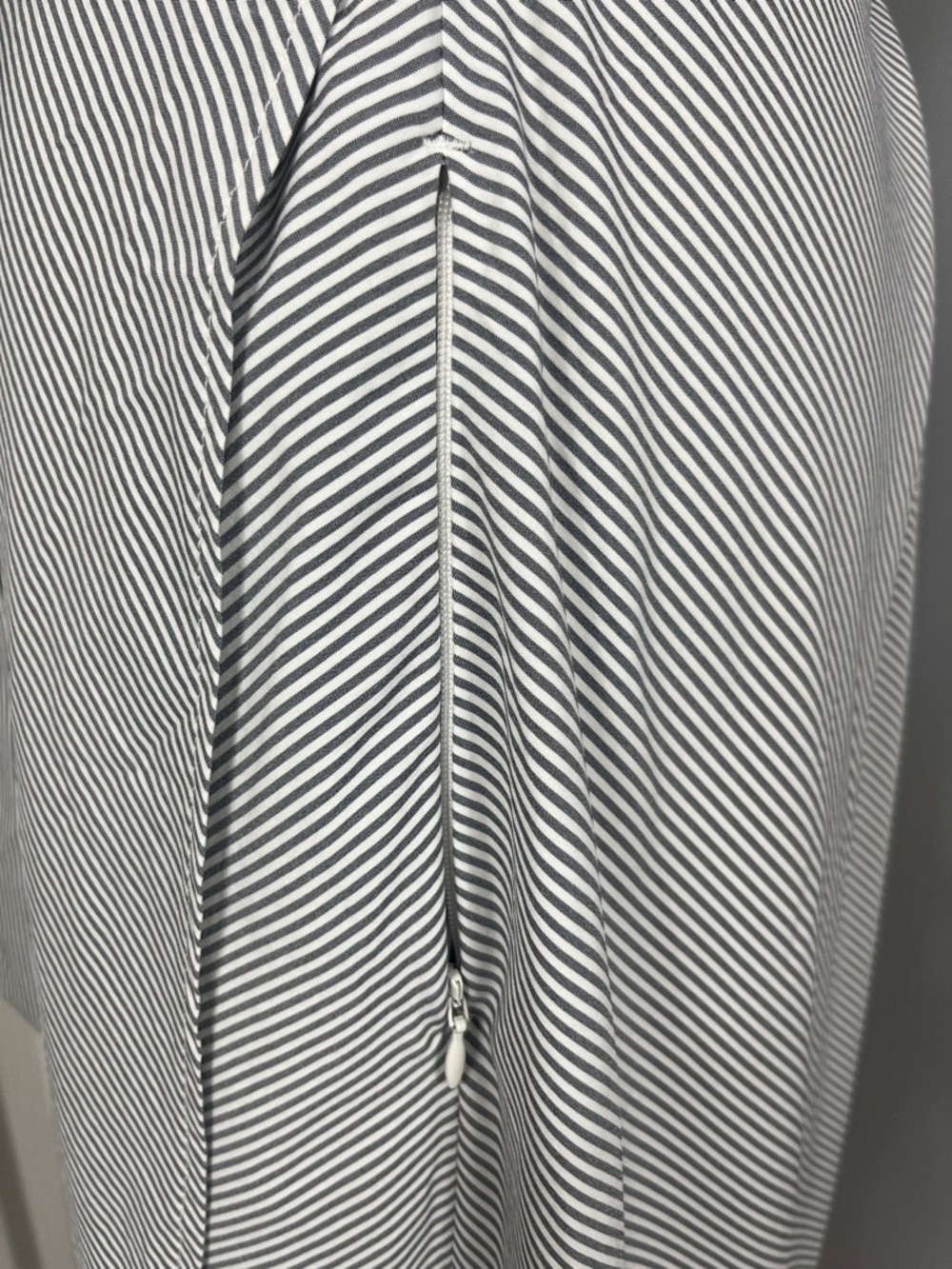Athleta Lightweight Striped Newport Wrap Dress Size Medium | Easy Care Dress - Picture 6 of 10